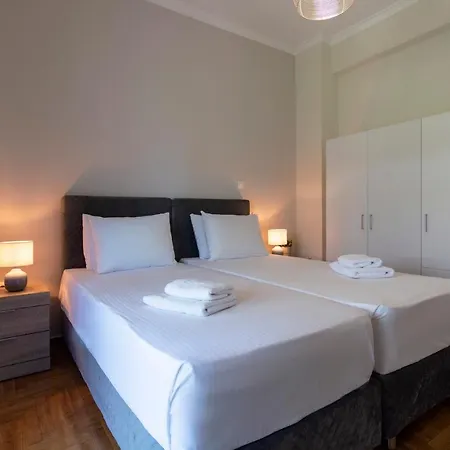 Acropolis View 2bd Next To Museum & Metro Apartment *