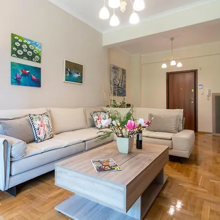 Acropolis View 2bd Next To Museum & Metro *