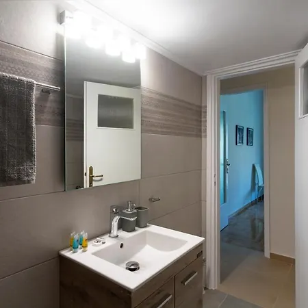 Apartment Acropolis View 2bd Next To Museum & Metro Athens